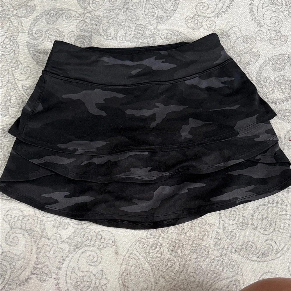 Athleta Girls Black Camouflage Tiered Athletic Skort